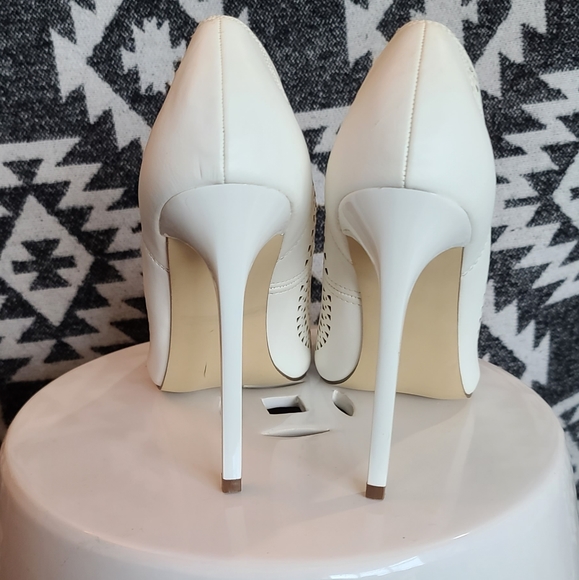 JustFab Pumps - Picture 5 of 7